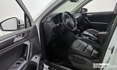 Volkswagen Tiguan, 2020