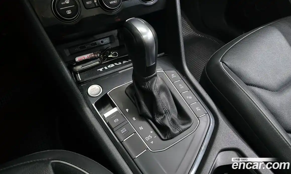 Volkswagen Tiguan 2020 2.0 Автомат в Москве № 168828, фото 12