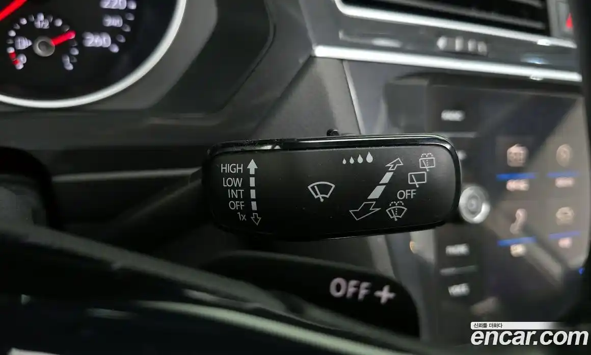 Volkswagen Tiguan 2020 2.0 Автомат в Москве № 168828, фото 15