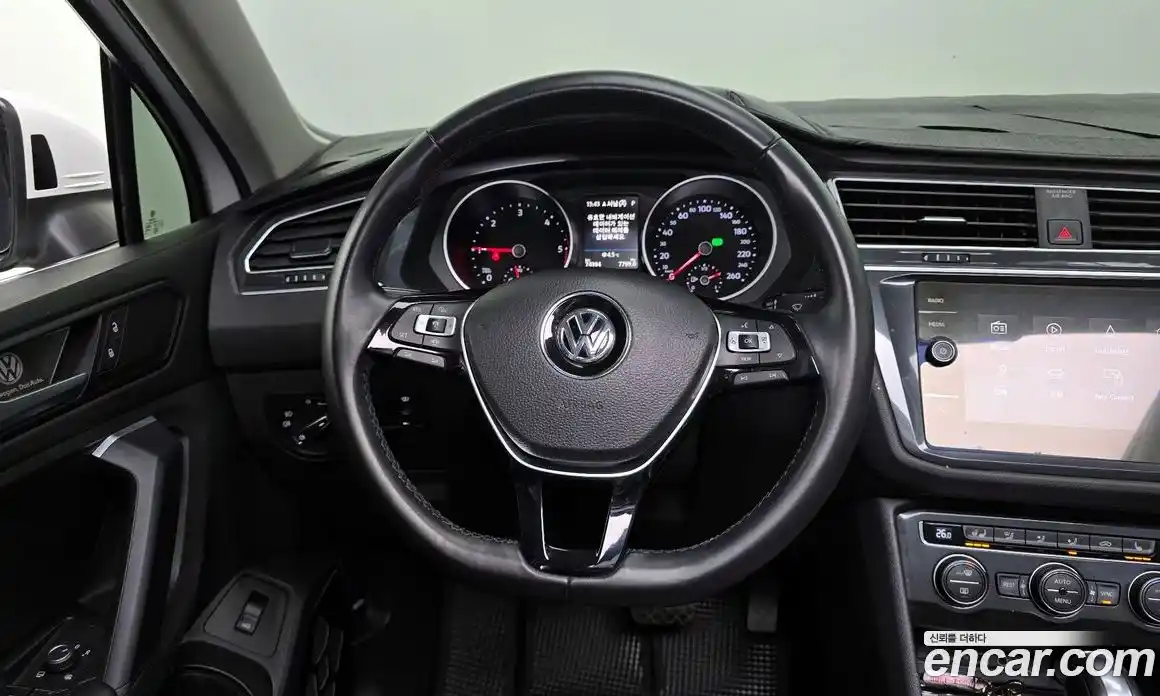 Volkswagen Tiguan 2020 2.0 Автомат в Москве № 168828, фото 17