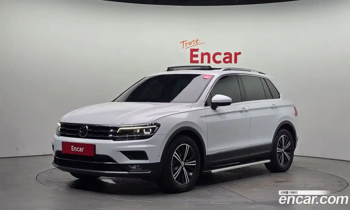 Volkswagen Tiguan 2020 2.0 Автомат в Москве № 168828, фото 18