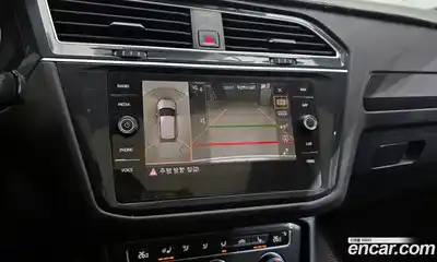 Volkswagen Tiguan 2020 2.0 Автомат в Москве № 168828, миниатюра 5