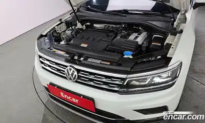 Volkswagen Tiguan 2020 2.0 Автомат в Москве № 168828, миниатюра 10