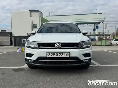 Volkswagen Tiguan 2020 2.0 Автомат в Москве № 169204, миниатюра 2