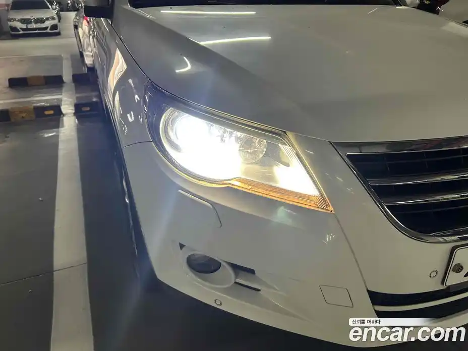 Volkswagen Tiguan 2010 2.0 Автомат в Москве № 169300, фото 5