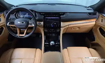 Jeep Cherokee 2023 2.0 Автомат в Москве № 169341, миниатюра 5