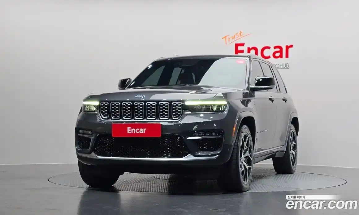 Jeep Cherokee 2023 2.0 Автомат в Москве № 169341, фото 9