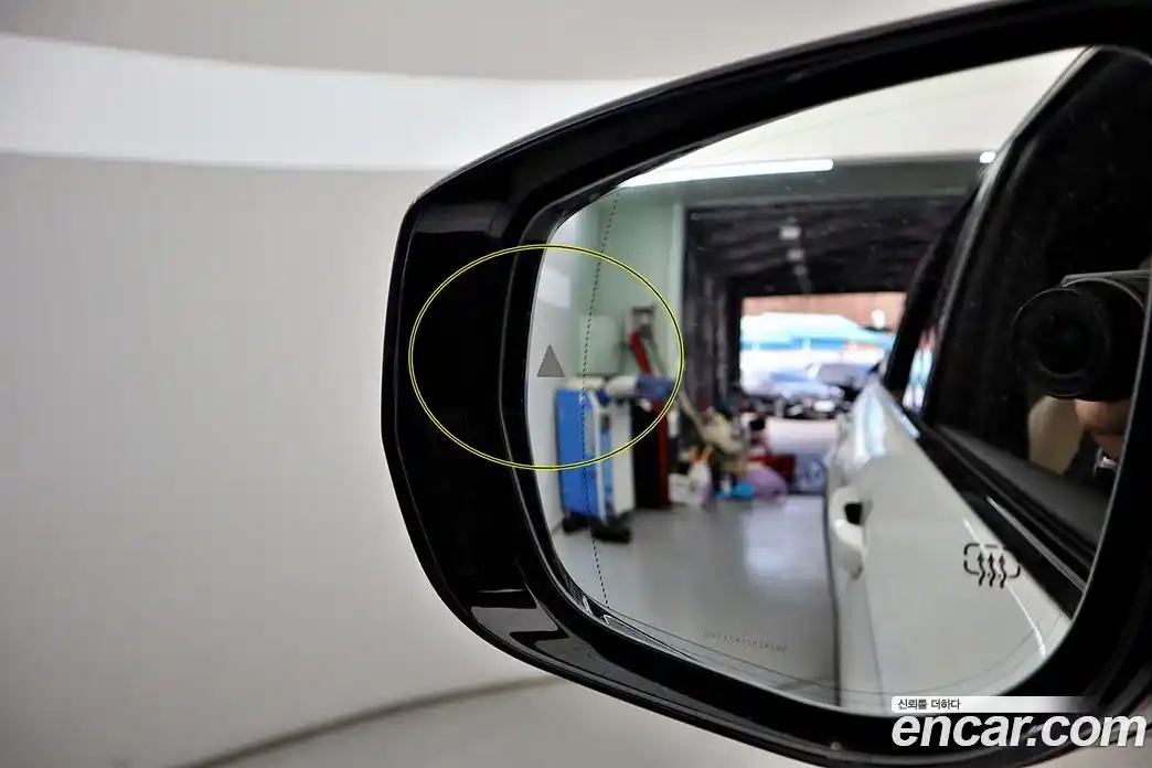 Jeep Cherokee 2023 3.6 Автомат в Москве № 169982, фото 16