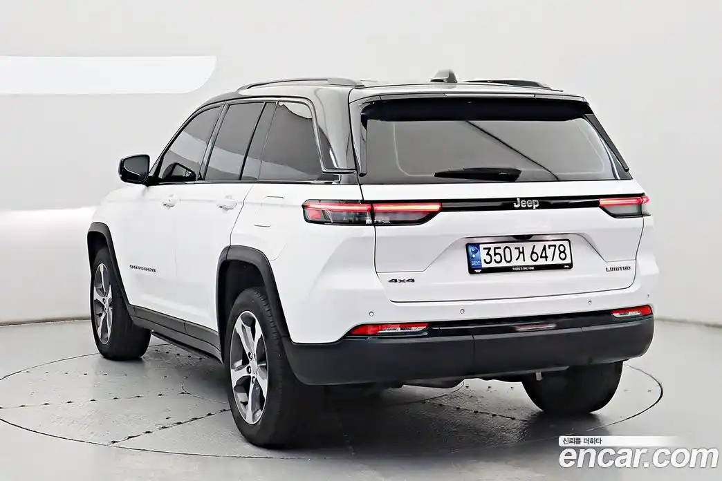 Jeep Cherokee 2023 3.6 Автомат в Москве № 169982, фото 4