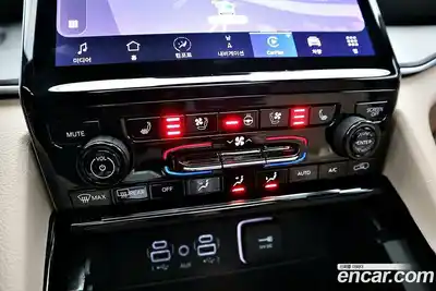 Jeep Cherokee 2023 3.6 Автомат в Москве № 169982, миниатюра 10