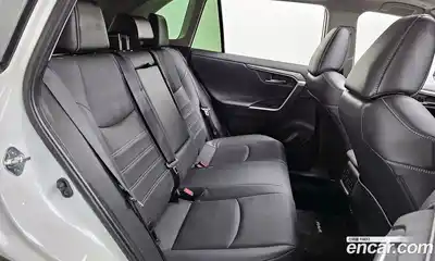 Toyota RAV4 2023 2.5 Автомат в Москве № 170227, миниатюра 7