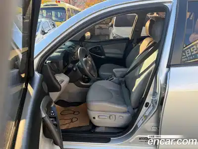 Toyota RAV4 2011 2.5 Автомат в Москве № 170361, миниатюра 9