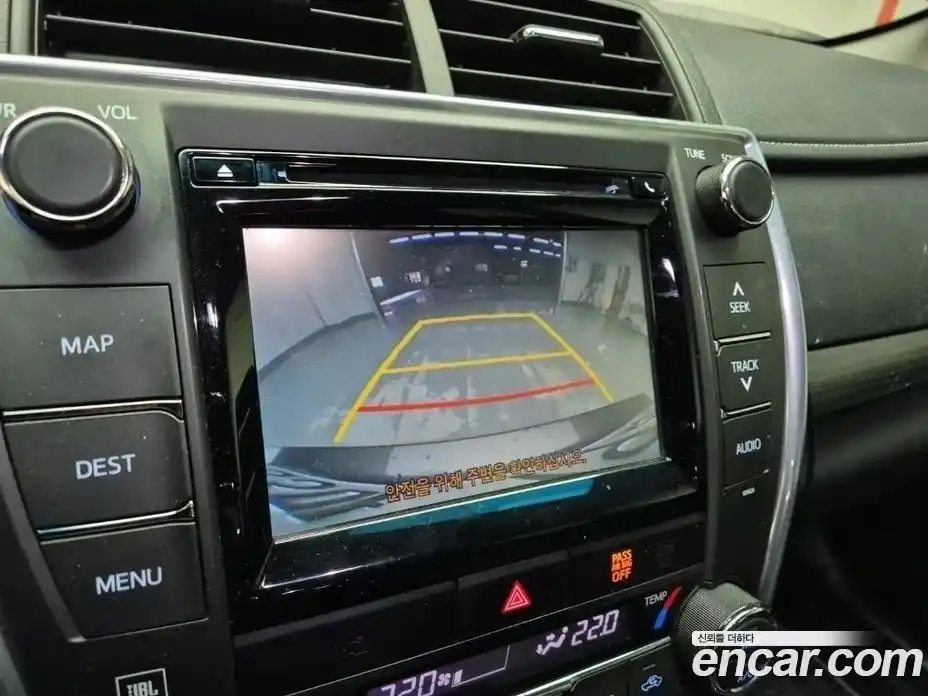 Toyota Camry 2017 2.5 Автомат в Москве № 170370, фото 15