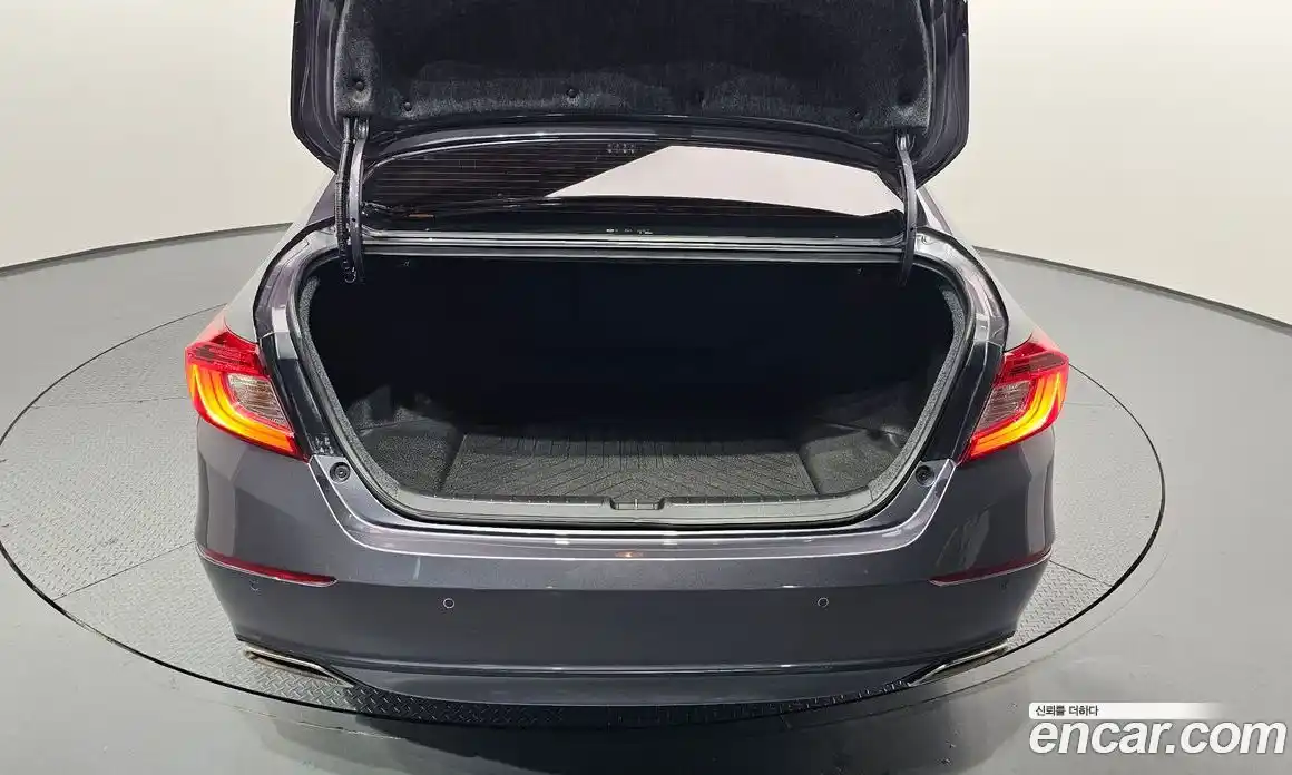 Honda Accord 2019 2.0 Автомат в Москве № 170554, фото 19