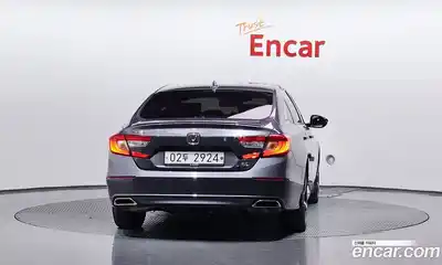Honda Accord 2019 2.0 Автомат в Москве № 170554, миниатюра 3