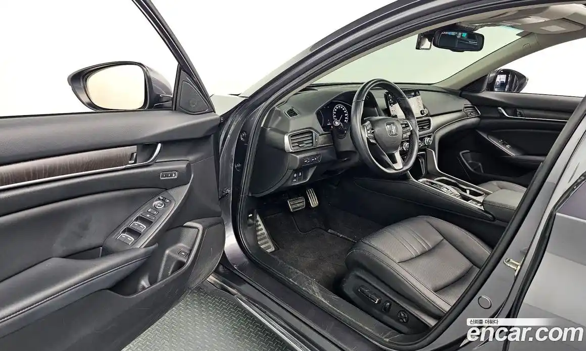 Honda Accord 2019 2.0 Автомат в Москве № 170554, фото 5