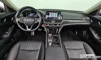 Honda Accord 2019 2.0 Автомат в Москве № 170554, миниатюра 10