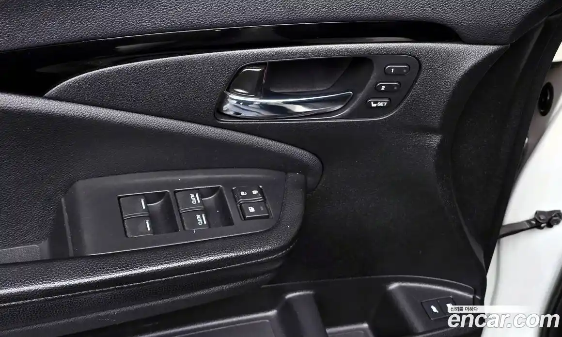 Honda Pilot 2016 3.5 Автомат в Москве № 170641, фото 18