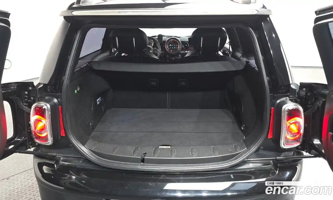 Mini Clubman 2012 1.6 Автомат в Москве № 176363, фото 15