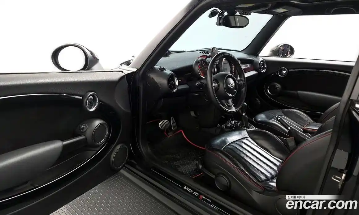 Mini Clubman 2012 1.6 Автомат в Москве № 176363, фото 17