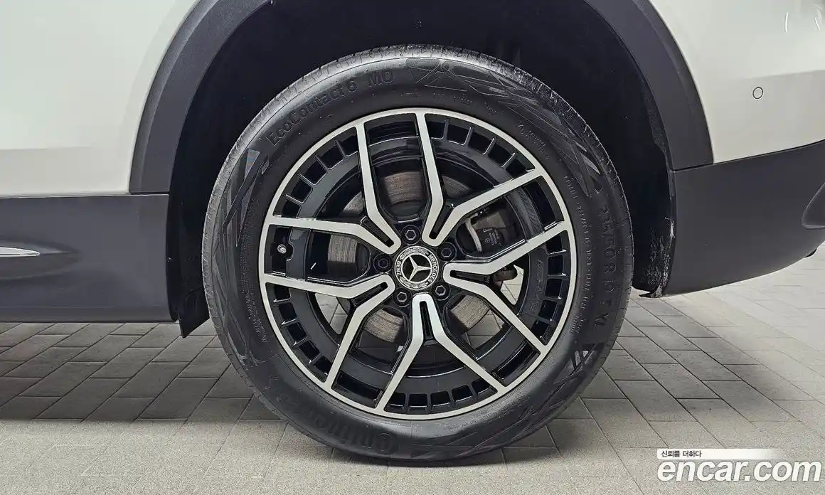 Mercedes-Benz EQB 2023 0.2 Автомат в Москве № 177602, фото 4