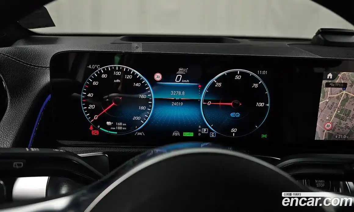 Mercedes-Benz EQB 2023 0.2 Автомат в Москве № 177602, фото 9