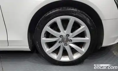 Audi A4 2014 2.0 Автомат в Москве № 179970, миниатюра 5