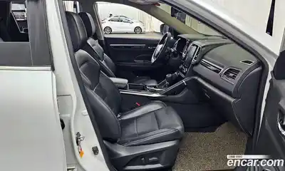 Renault QM6 2017 2.0 Автомат в Москве № 182765, миниатюра 11