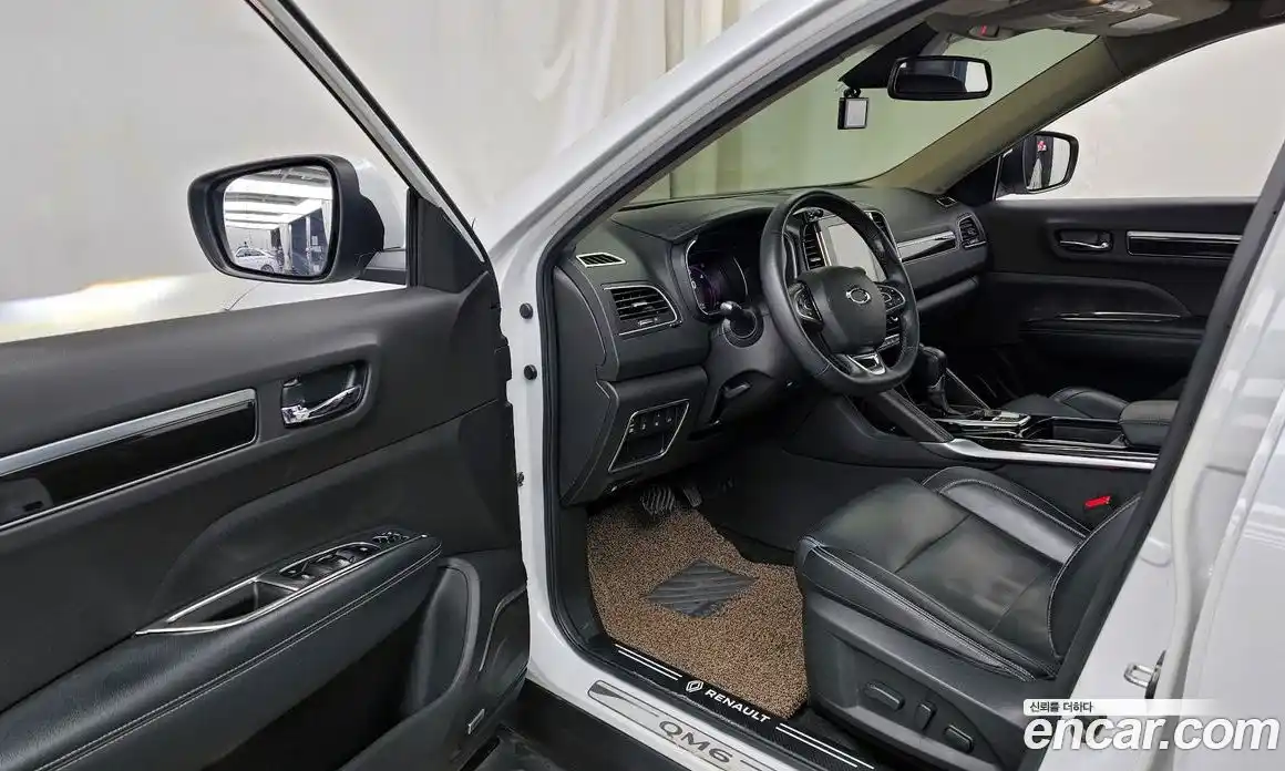 Renault QM6 2017 2.0 Автомат в Москве № 182765, фото 10