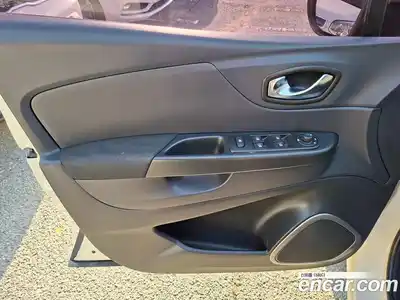 Renault QM3 2015 1.5 Автомат в Москве № 186495, миниатюра 11