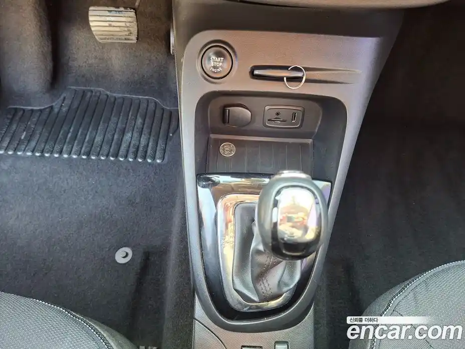 Renault QM3 2015 1.5 Автомат в Москве № 186495, фото 15