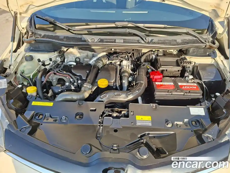 Renault QM3 2015 1.5 Автомат в Москве № 186495, фото 6