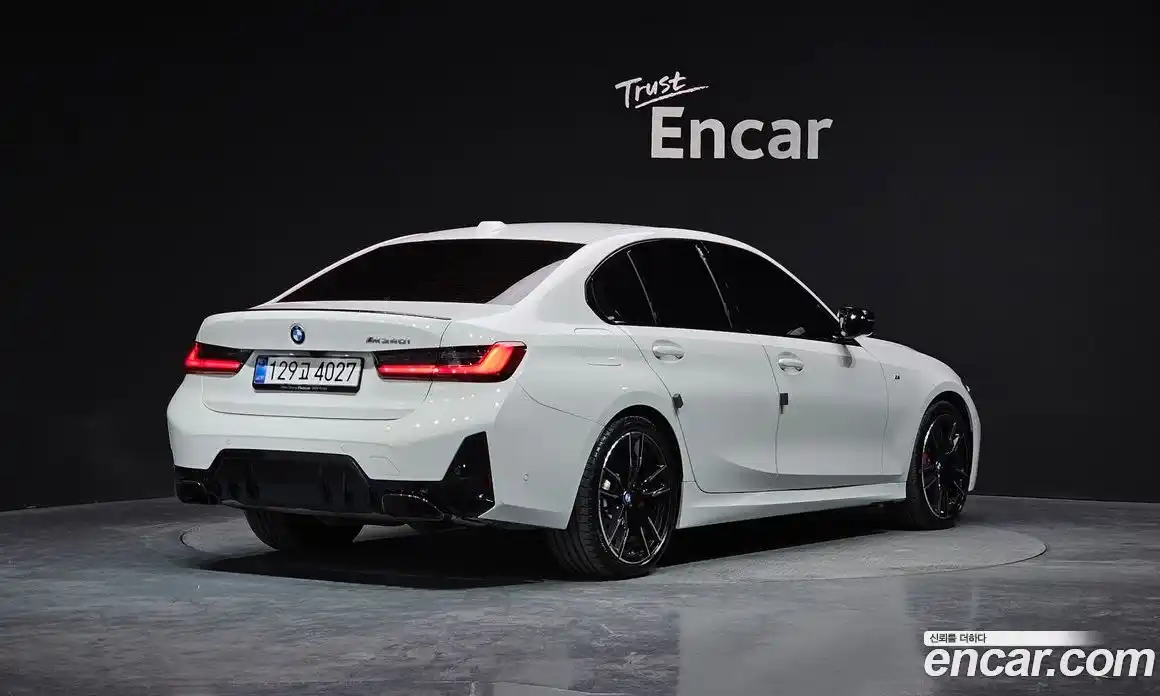 BMW 3-Series 2025 3.0 Автомат в Москве № 187618, фото 1