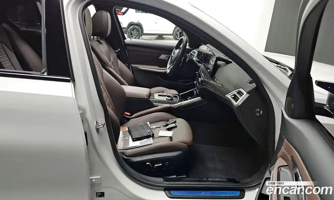 BMW 3-Series 2025 3.0 Автомат в Москве № 187618, фото 10