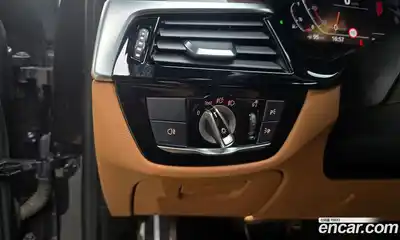 BMW 5-Series 2022 2.0 Автомат в Москве № 191365, миниатюра 3