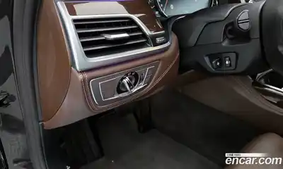 BMW 7-Series 2016 4.4 Автомат в Москве № 192547, миниатюра 5