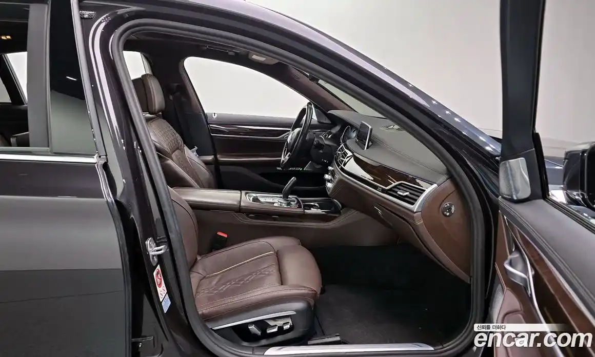 BMW 7-Series 2016 4.4 Автомат в Москве № 192547, фото 10