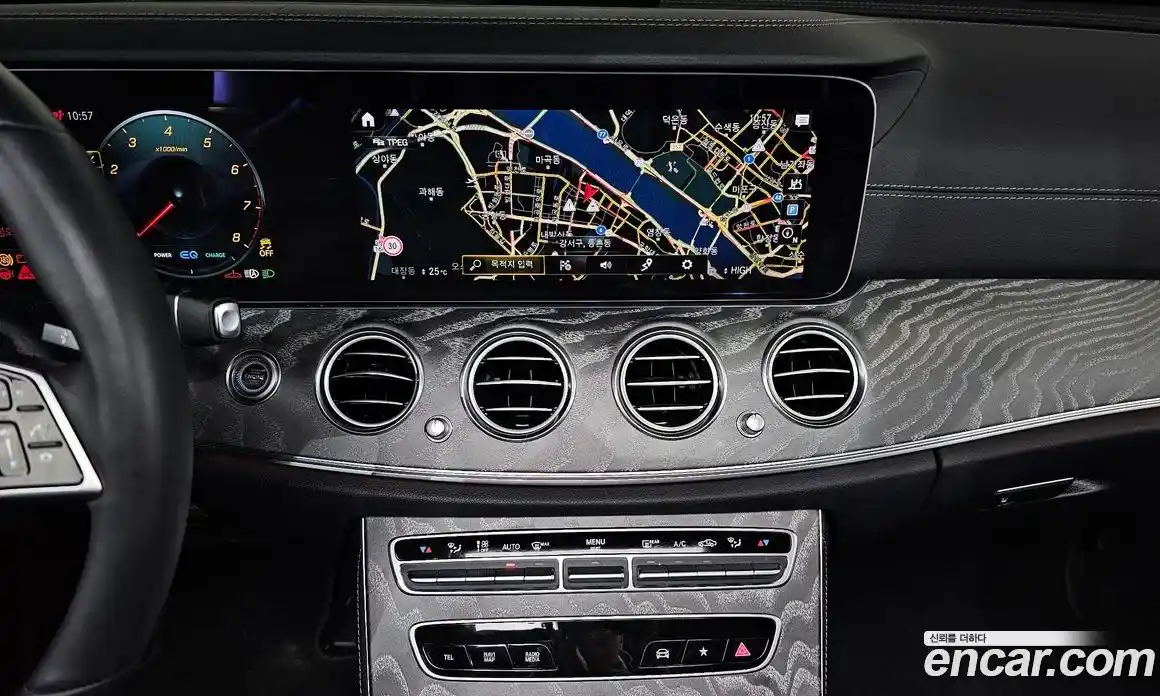 Mercedes-Benz E-Class 2023 2.0 Автомат в Москве № 194558, фото 14