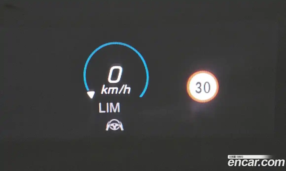 Mercedes-Benz E-Class 2023 2.0 Автомат в Москве № 194558, фото 16