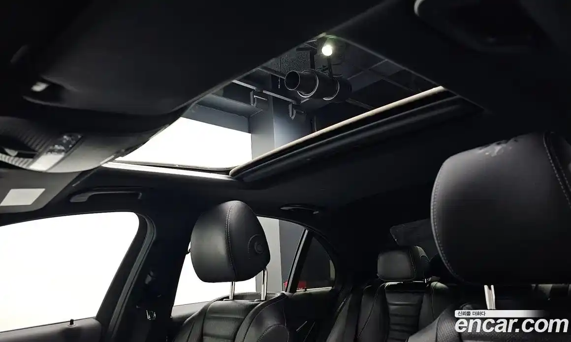 Mercedes-Benz E-Class 2023 2.0 Автомат в Москве № 194558, фото 17