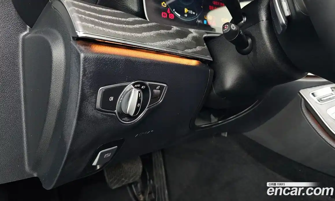 Mercedes-Benz E-Class 2023 2.0 Автомат в Москве № 194558, фото 19