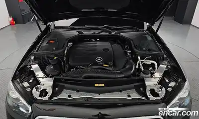 Mercedes-Benz E-Class 2023 2.0 Автомат в Москве № 194558, миниатюра 6