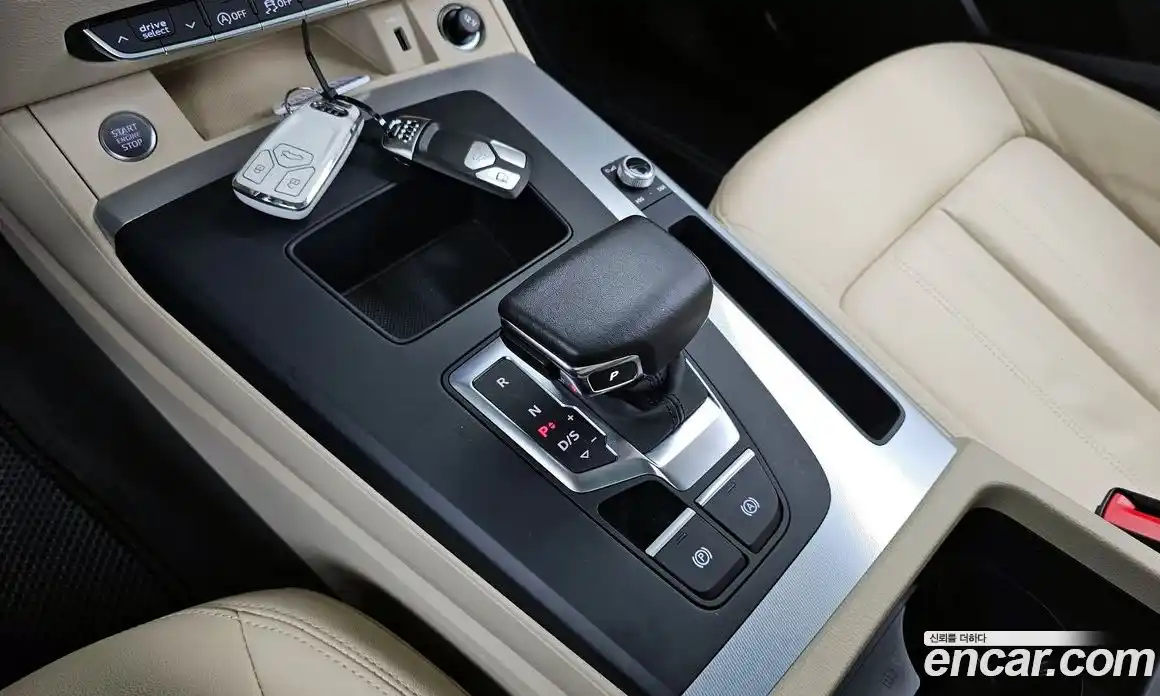 Audi Q5 2023 2.0 Автомат в Москве № 196009, фото 9