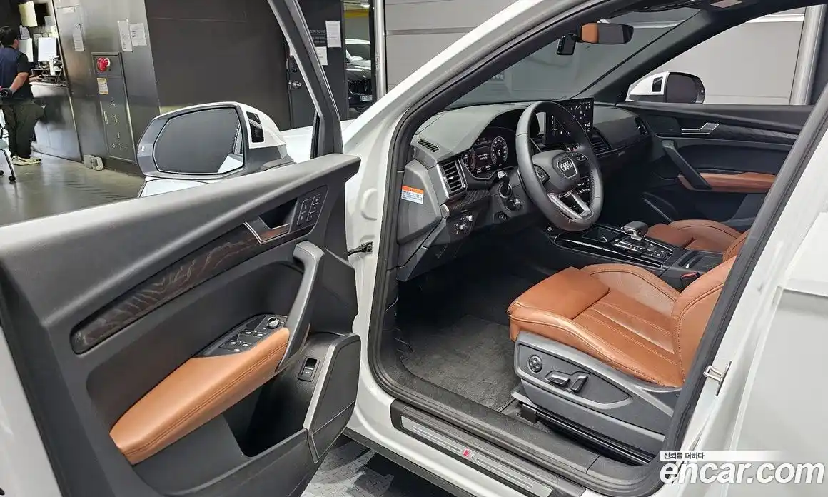 Audi Q5 2023 2.0 Автомат в Москве № 196275, фото 18