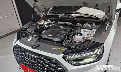 Audi Q5 2023 2.0 Автомат в Москве № 196275, миниатюра 4