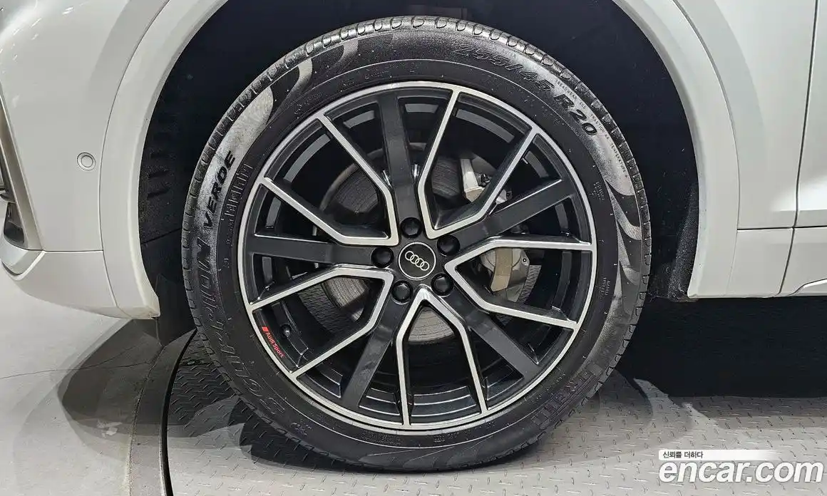 Audi Q5 2023 2.0 Автомат в Москве № 196275, фото 5