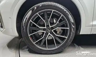 Audi Q5 2023 2.0 Автомат в Москве № 196275, миниатюра 5