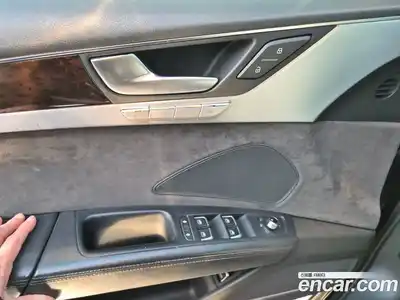 Audi A8 2014 4.1 Автомат в Москве № 196853, миниатюра 11