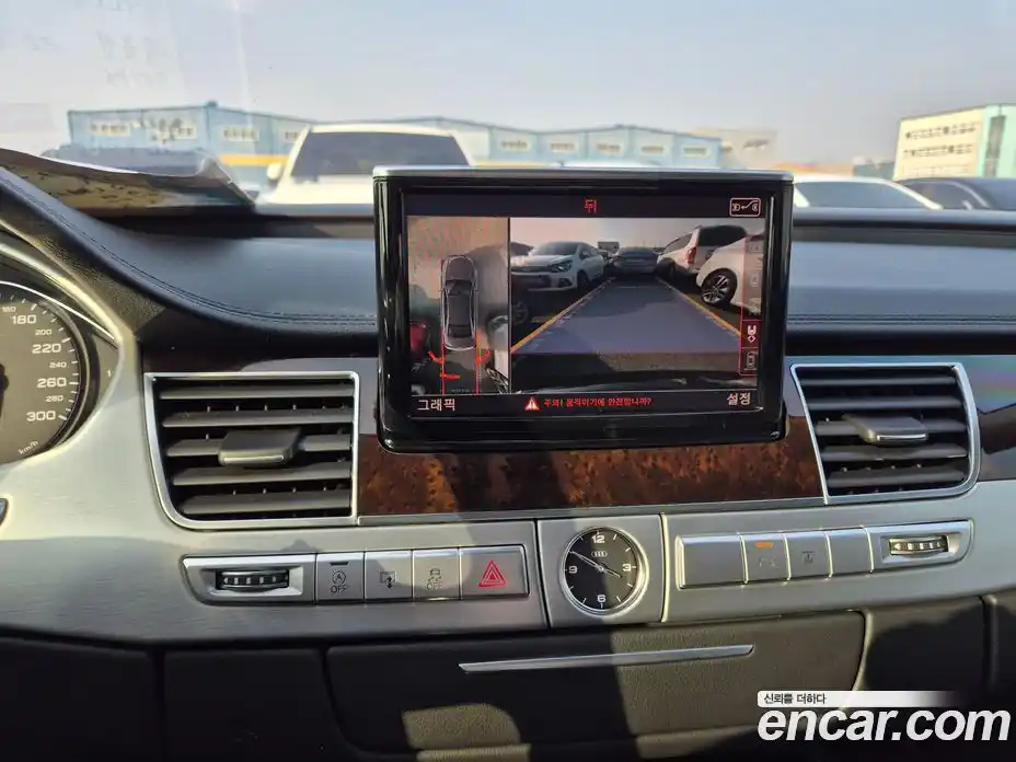 Audi A8 2014 4.1 Автомат в Москве № 196853, фото 13