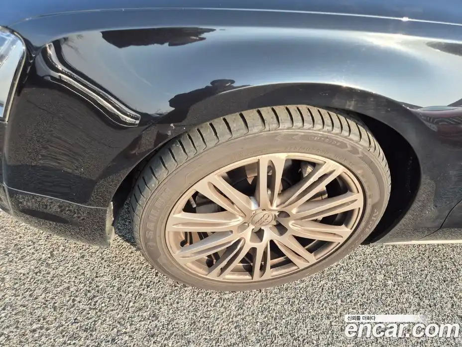 Audi A8 2014 4.1 Автомат в Москве № 196853, фото 4